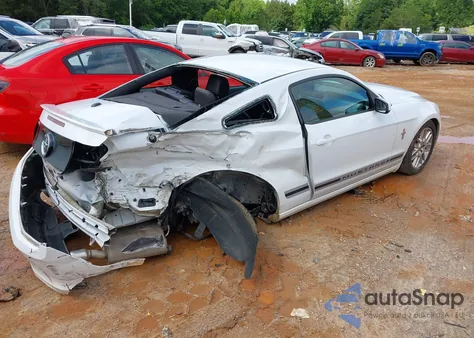 2014 Ford Mustang V6 Premium z USA, uszkodzony, nr VIN 1ZVBP8AM2E5280063